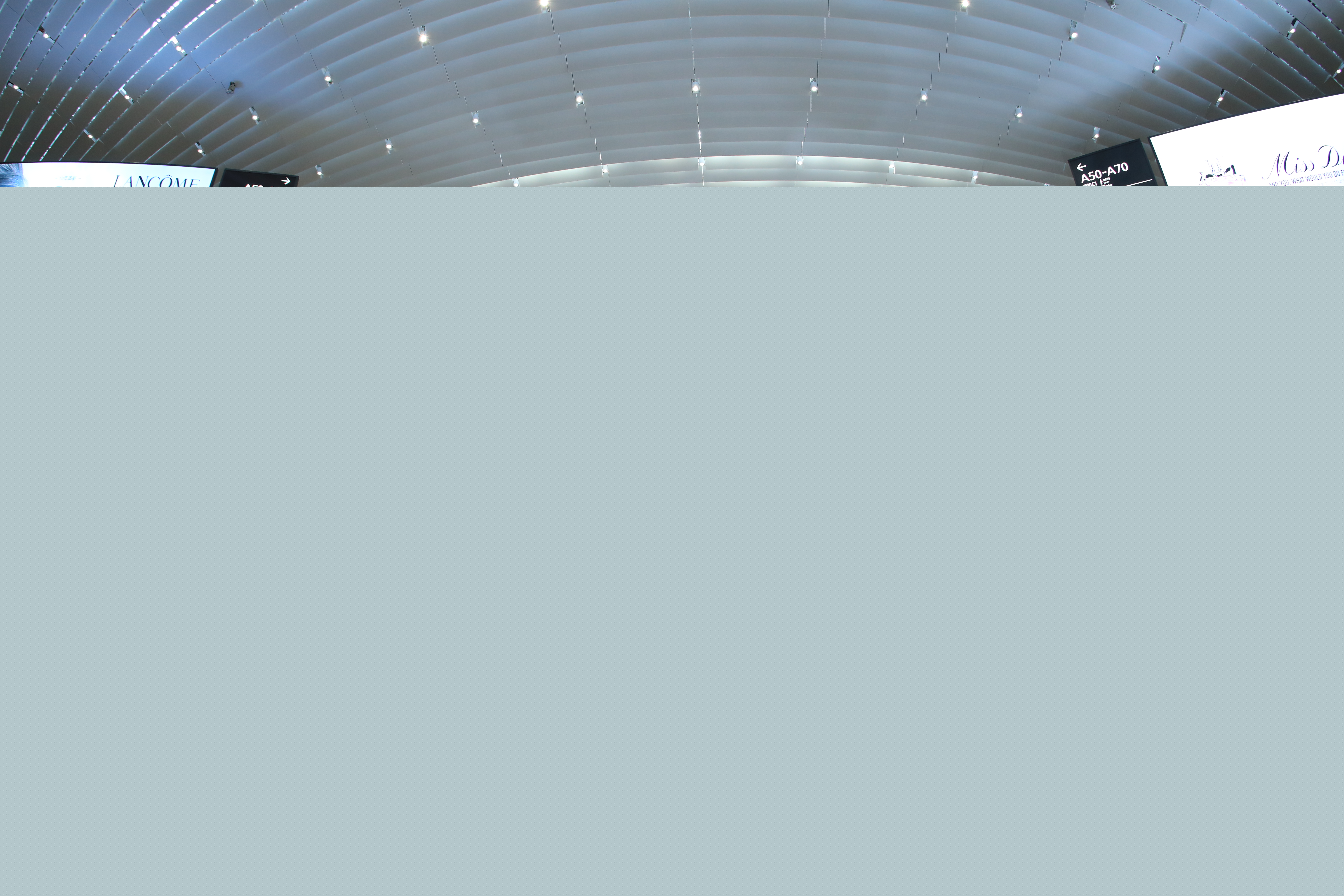 中免集團攜手白云機場成功舉辦 “免稅購物節”慶典活動