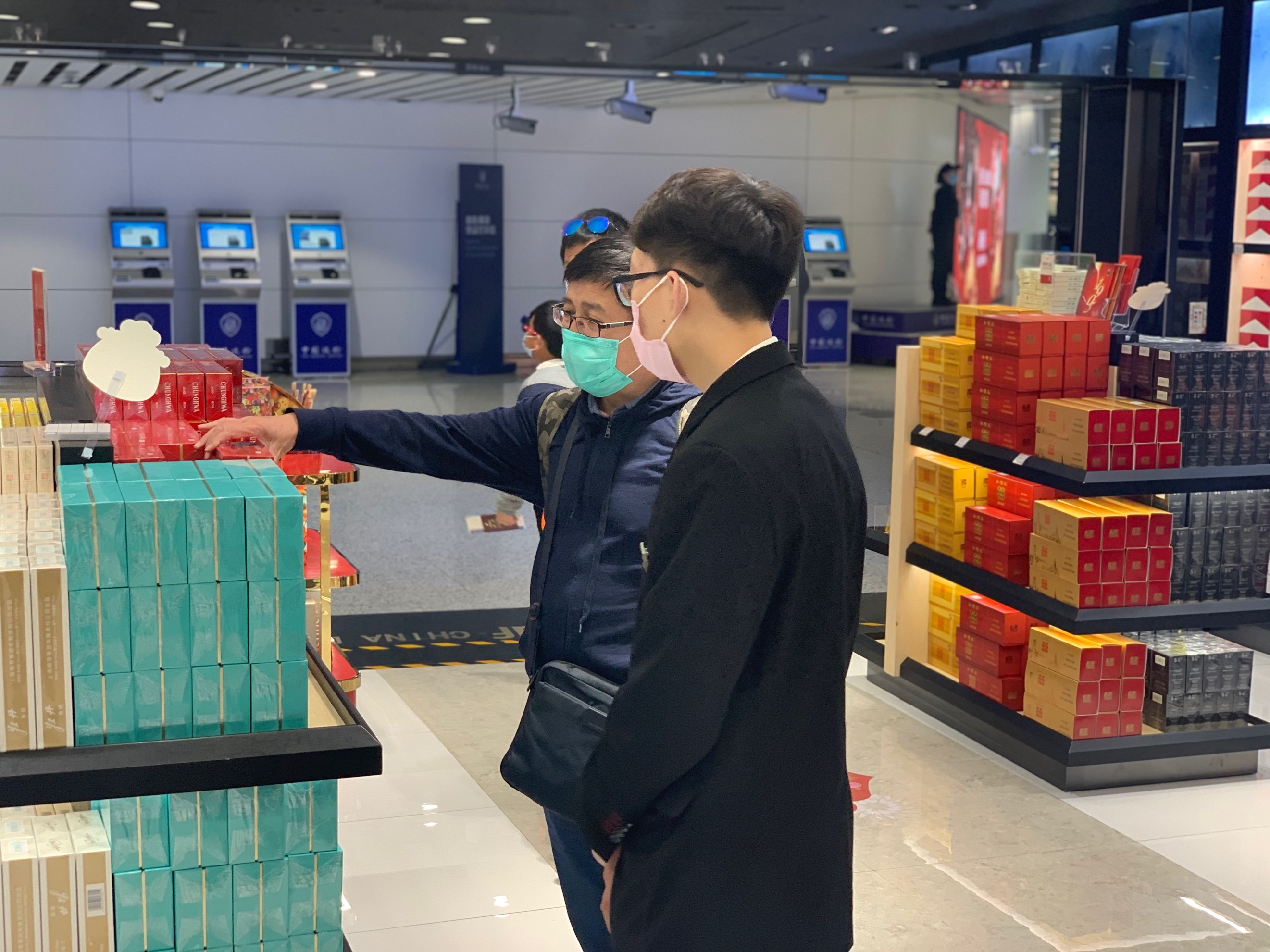 【中國免稅人在行動?黨員先鋒篇】之二： 不忘初心，凝心聚力——中免黨員抗擊疫情，發揮黨員先鋒模范作用