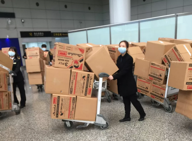 【中國免稅人在行動·一線直擊篇】之六： 戰“疫”一線的陽光衛士，愛心傳遞暖人心