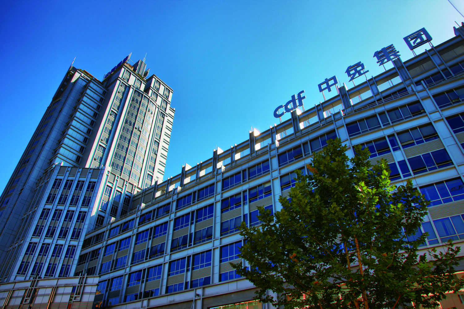 中免集團(tuán)又拿下兩城！成功中標(biāo)成都和天津市內(nèi)免稅店