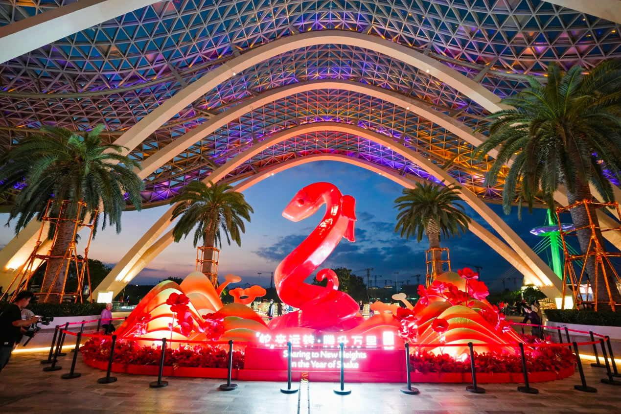 中免集團(tuán)以“免稅+非遺”煥新春節(jié)消費(fèi)體驗(yàn)，助推海南文旅市場(chǎng)熱潮